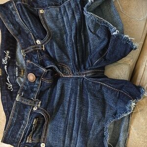 AEO denim shorts size 2 with frayed bottoms